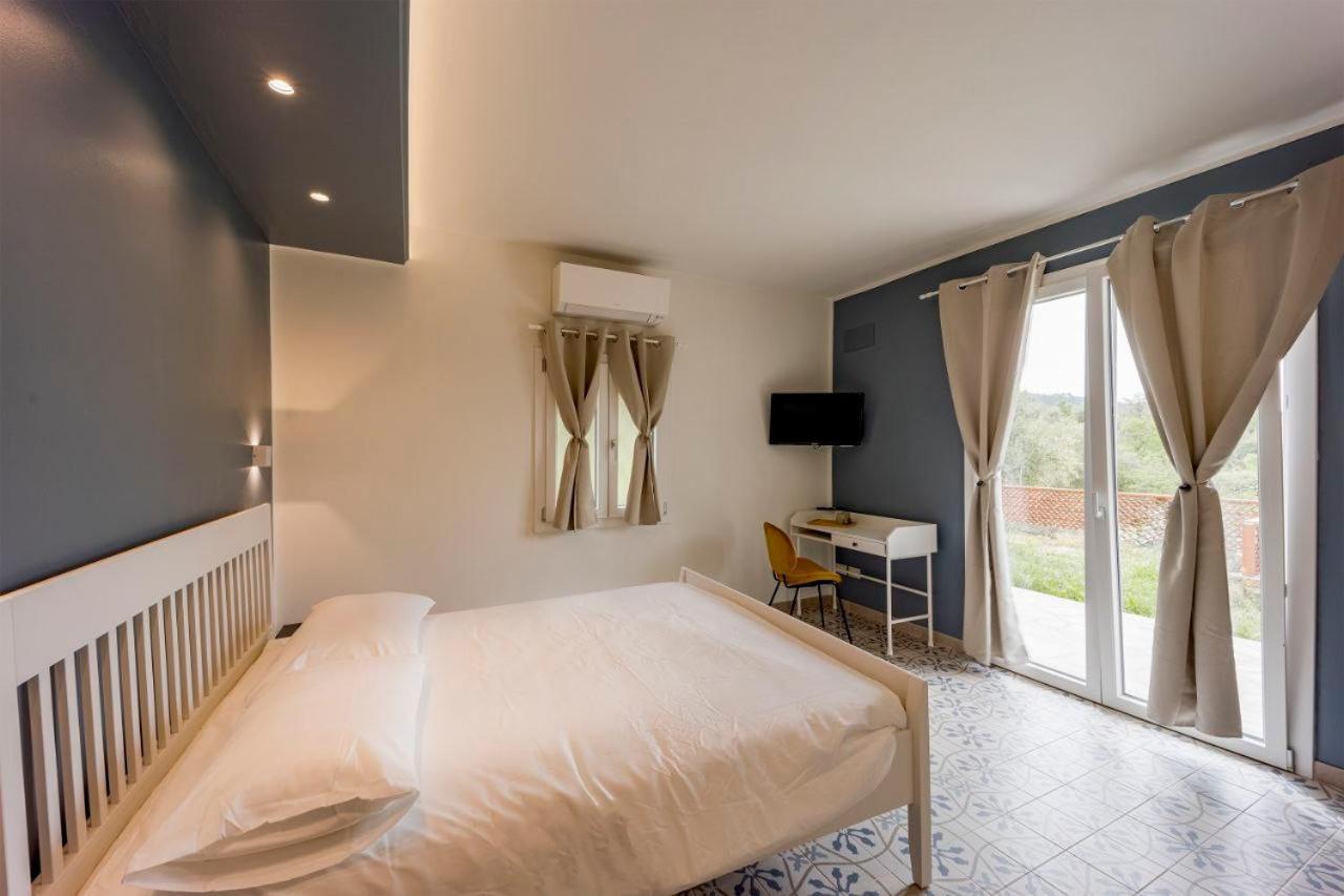 Gli Ulivi Rooms And Breakfast Marina dʼMarina dʼAndora 외부 사진